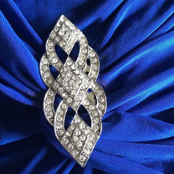 Blue faux wrap dress with brooch - Picture 4 of 5